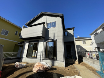 ��J�s��t��7���ڂ̐V�z��ˌ���