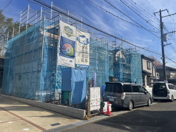 �D���s�������̐V�z��ˌ���