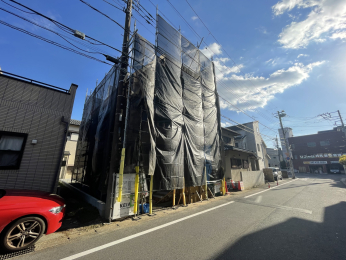 �D���s�C�_3���ڂ̐V�z��ˌ���