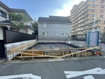 �D���s�Č�3���ڂ̐V�z��ˌ���