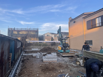 ���ˎs���R�̐V�z��ˌ���