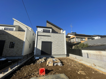 ��c�s�{��̐V�z��ˌ���