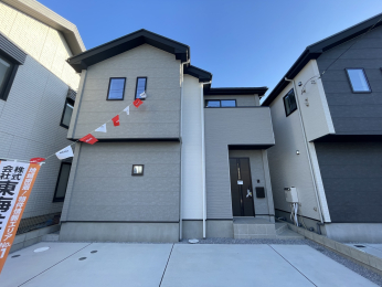 ��c�s�{��̐V�z��ˌ���